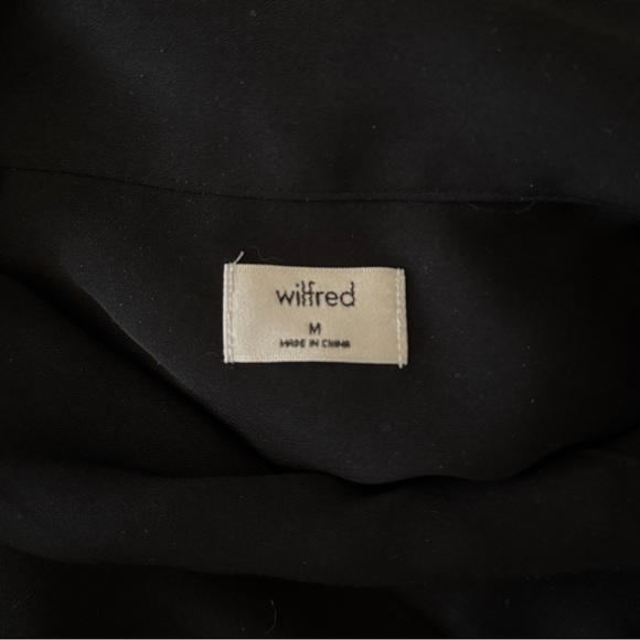 Aritzia Wilfred Trapeze Blouse - Tied Collar - Size M - Excellent Condition - Picture 9 of 11